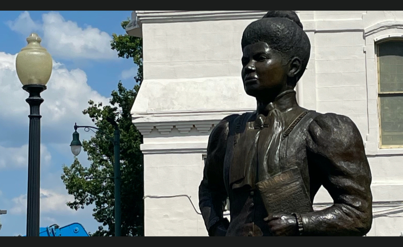 Ida B. Wells was a writer, editor, activist, and co-founder of the NAACP. This statue of her was erected in 2021 in Memphis, Tennessee, adjacent to the Beale Street Baptist Church where she published a newspaper in the late 1800s. | Photo by Southern Hollows/S. Liles, CC-BY-SA-4.0